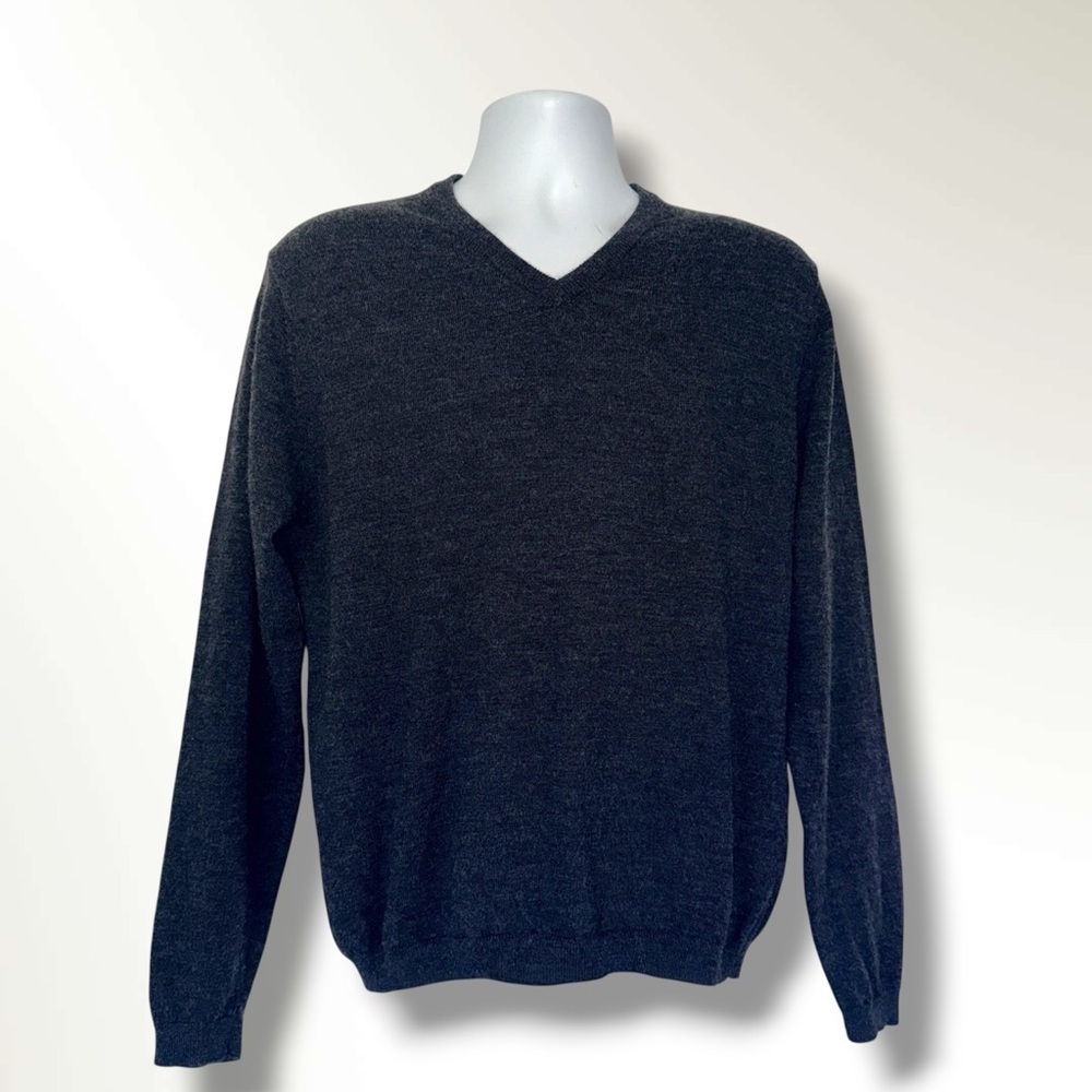 Allen Flusser Merino V-Neck Sweater Men’s Medium Charcoal Gray% Wool